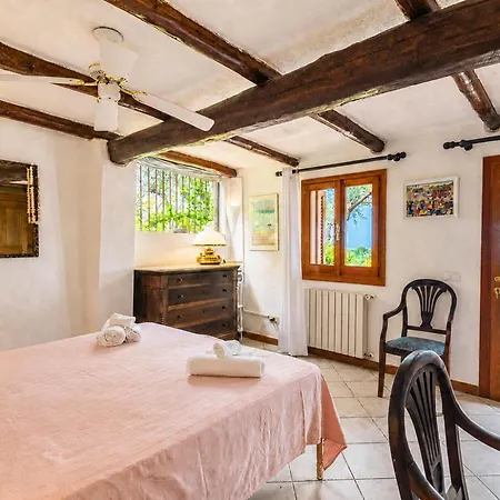 La Perla Del Golfo With Stunning View - Happy Semesterbostad